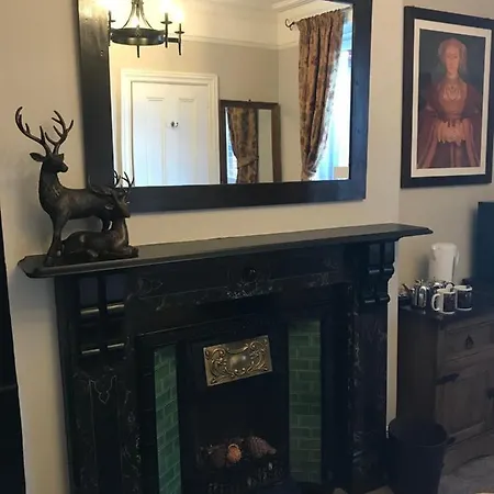 Anchorage House 3* ويتبي