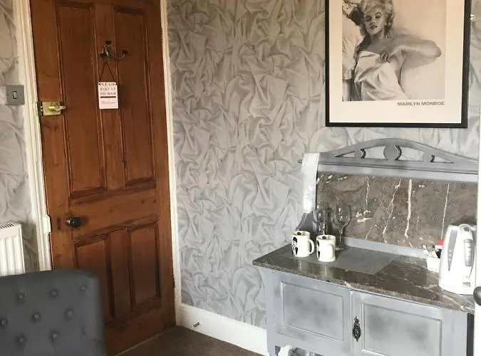 Anchorage House Guest house